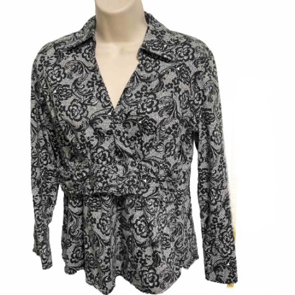 APT 9 Black and White Floral Long Sleeve Shirt Top Blouse Womens Medium